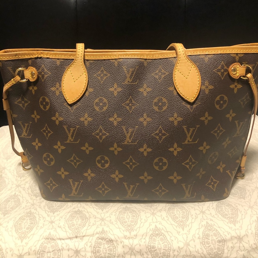 Louis Vuitton Neverfull PM